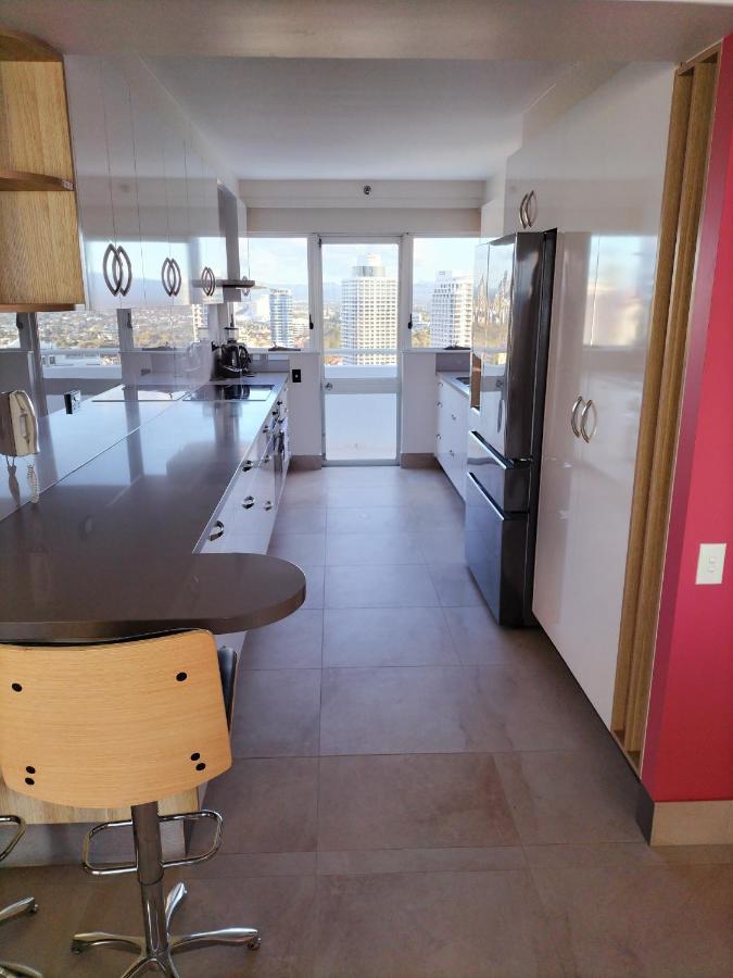 Marriner Views Aparthotel Gold Coast Bagian luar foto